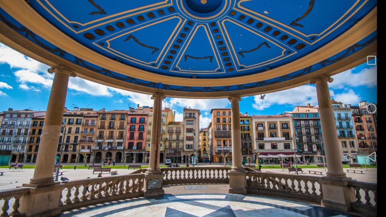 La Terraza De Zahara Apartment Pamplona Luaran gambar